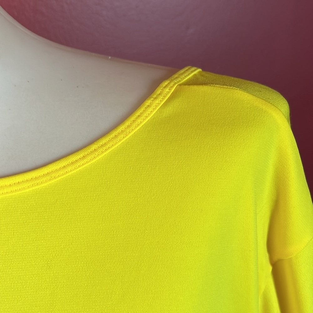 Canary yellow Fabletics front twist long sleeve top - Picture 3 of 13
